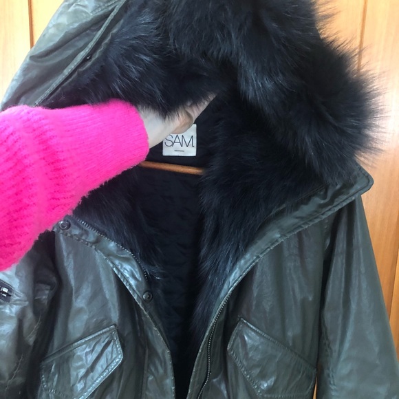 Women’s SAM. Coat - Picture 6 of 7